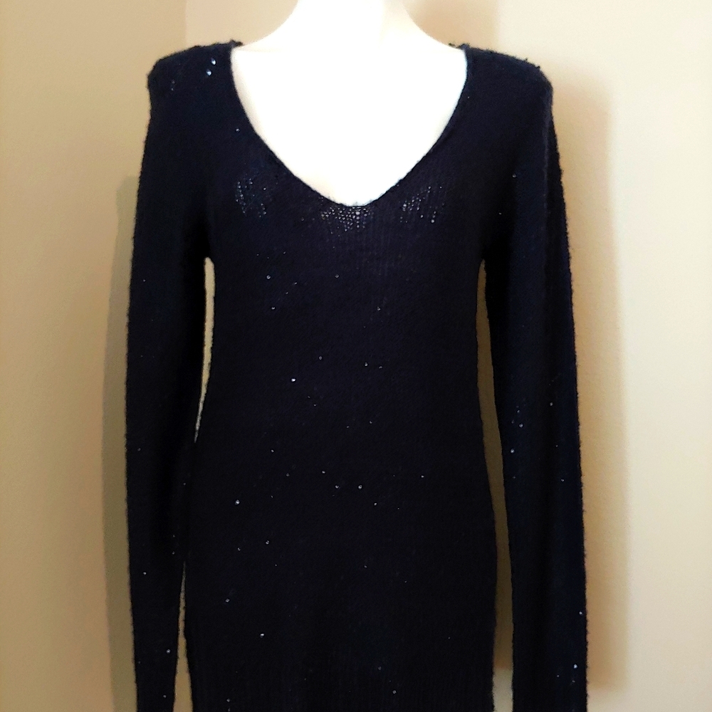 🔴 Navy sweater with sequin
